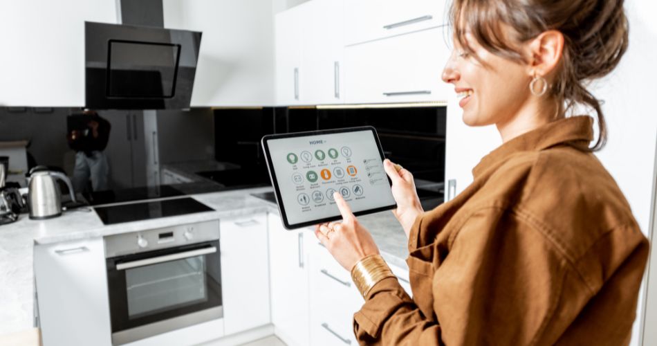 The Rise of Smart Kitchen Renovations in Dubai