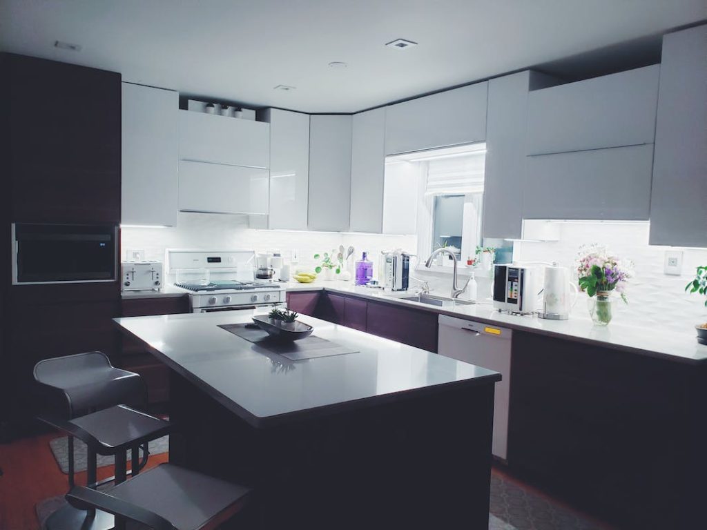Creating a Stylish and Practical Kitchen Layout in Dubai